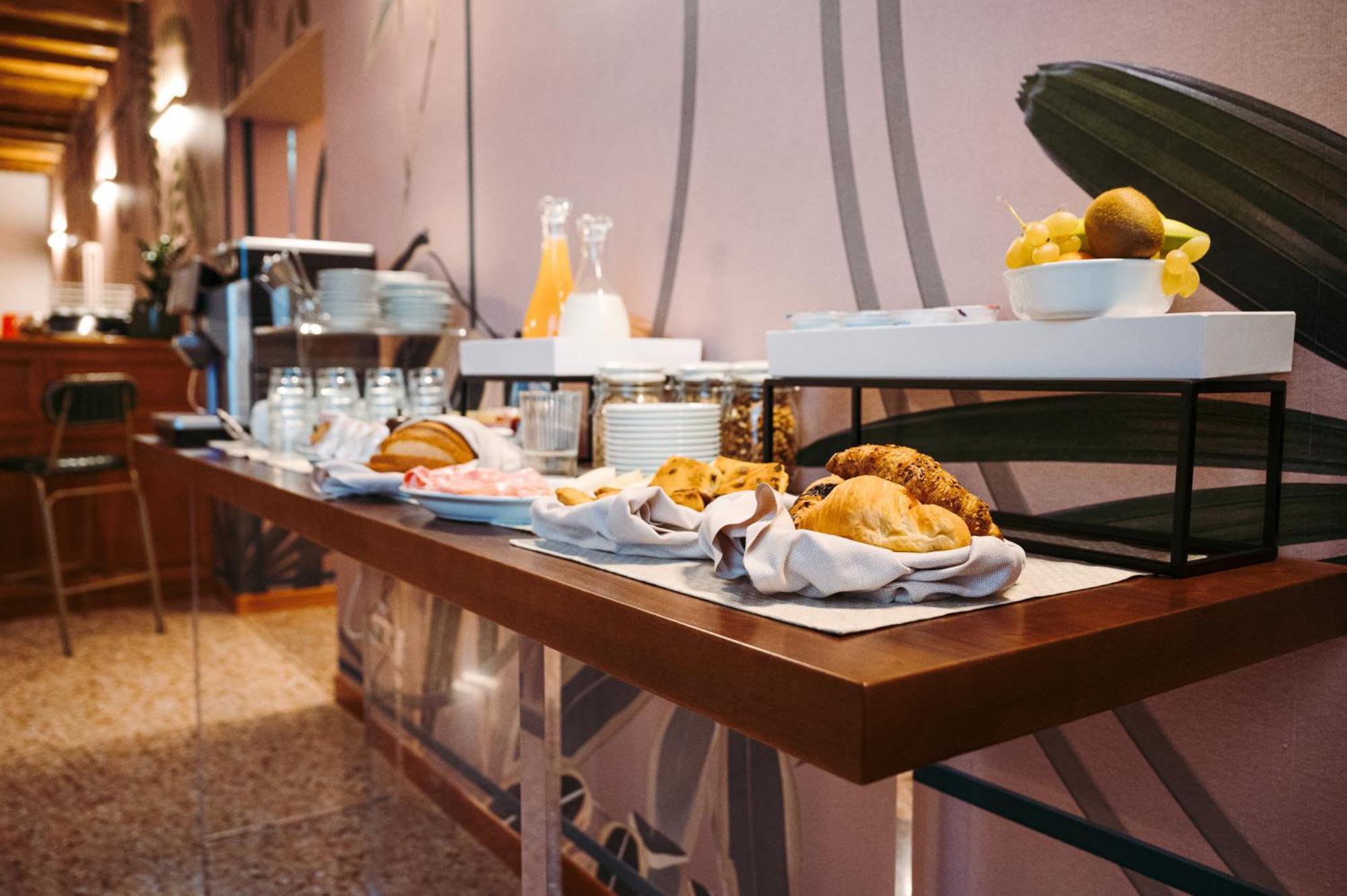 Hotel Roma チッタデッラ エクステリア 写真
