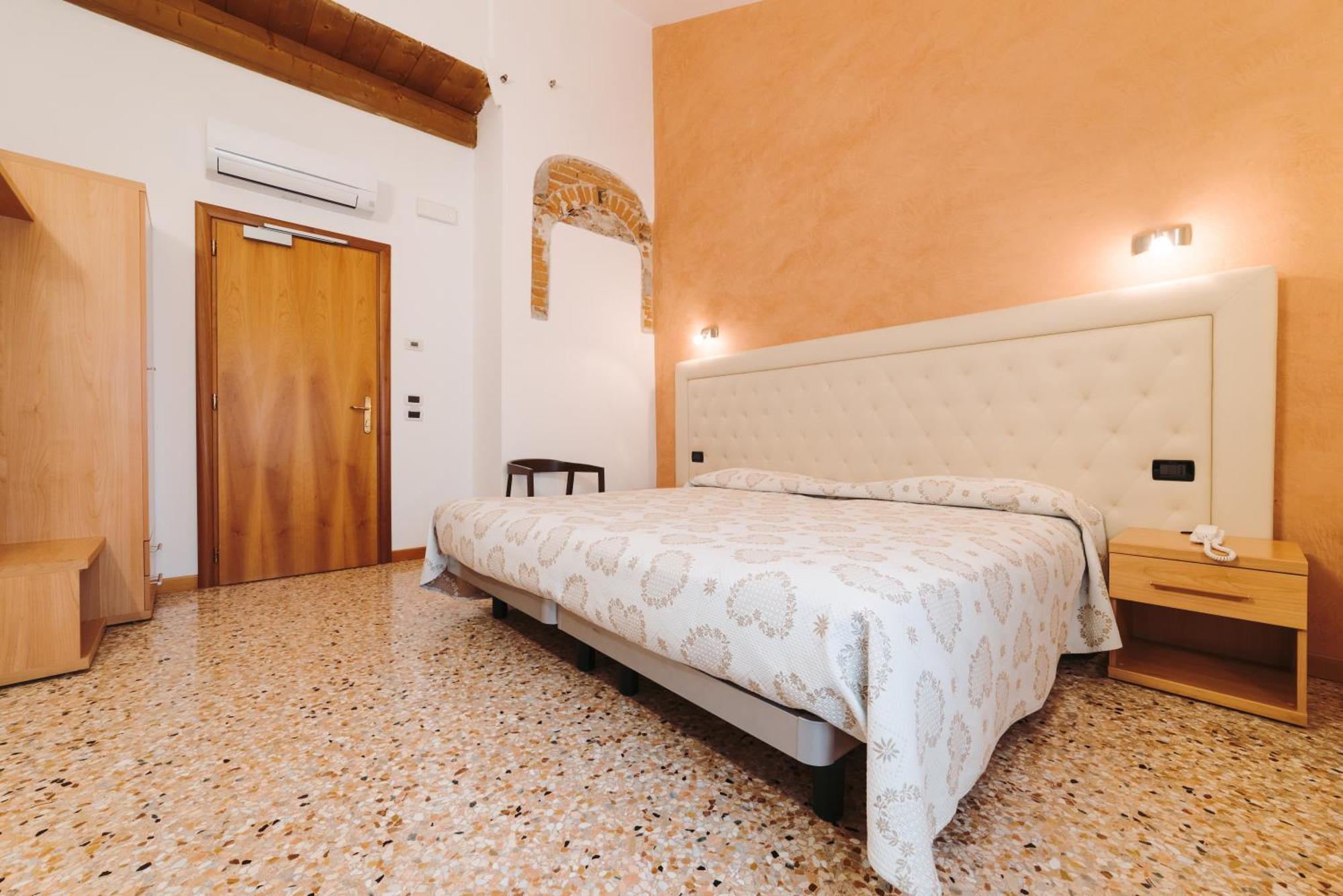 Hotel Roma チッタデッラ エクステリア 写真